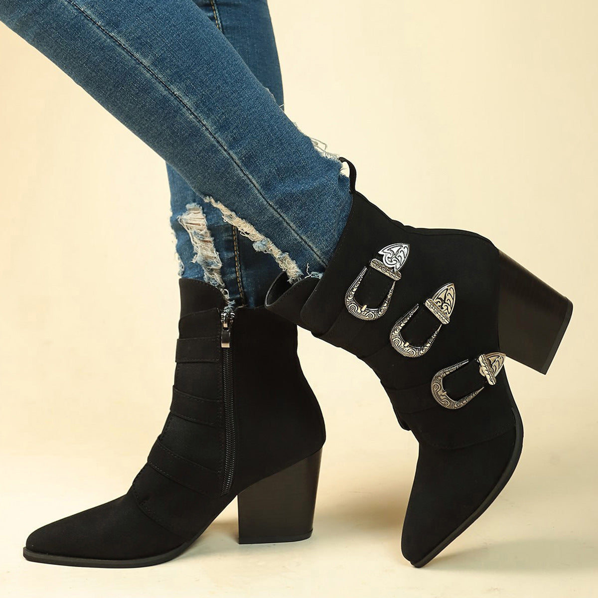 Selene Boots – Belt Buckle Retro