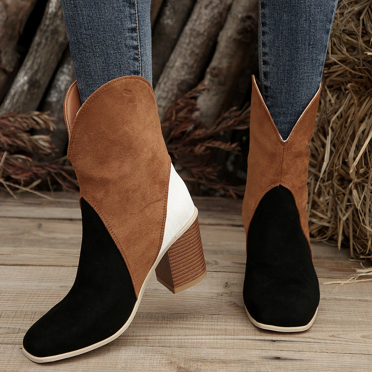 Saphira Boots – Suede Square Heel